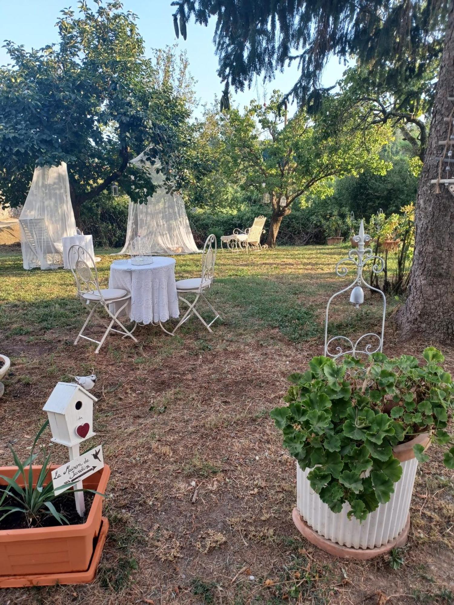 La Maison De Jardin Лука Екстериор снимка